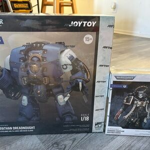 Warhammer ultramarines collection figures